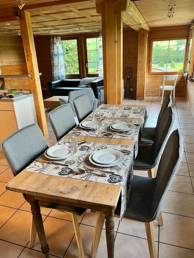 Edelweiss 4 Zi Ferienwohnung In Landhaus Frutigen Exterior foto