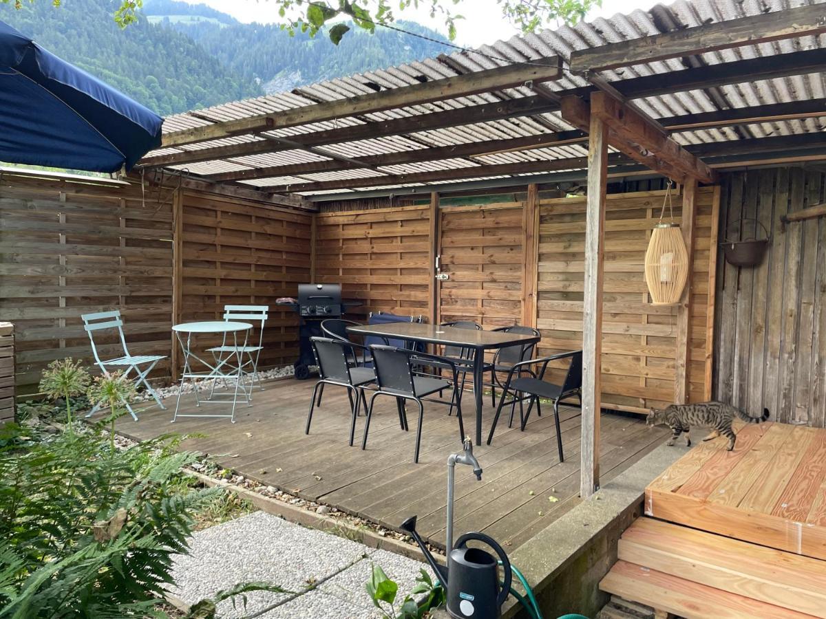 Edelweiss 4 Zi Ferienwohnung In Landhaus Frutigen Exterior foto