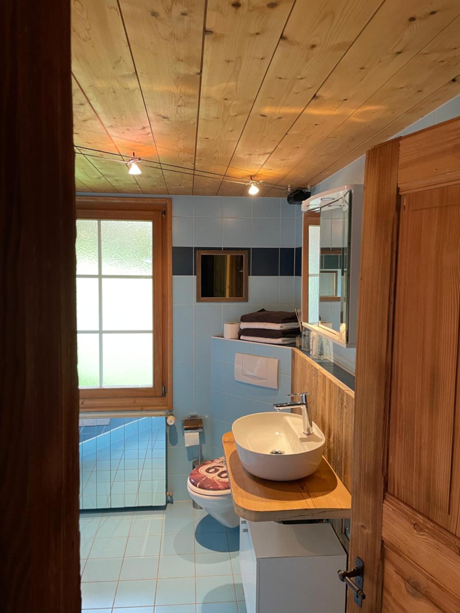 Edelweiss 4 Zi Ferienwohnung In Landhaus Frutigen Exterior foto