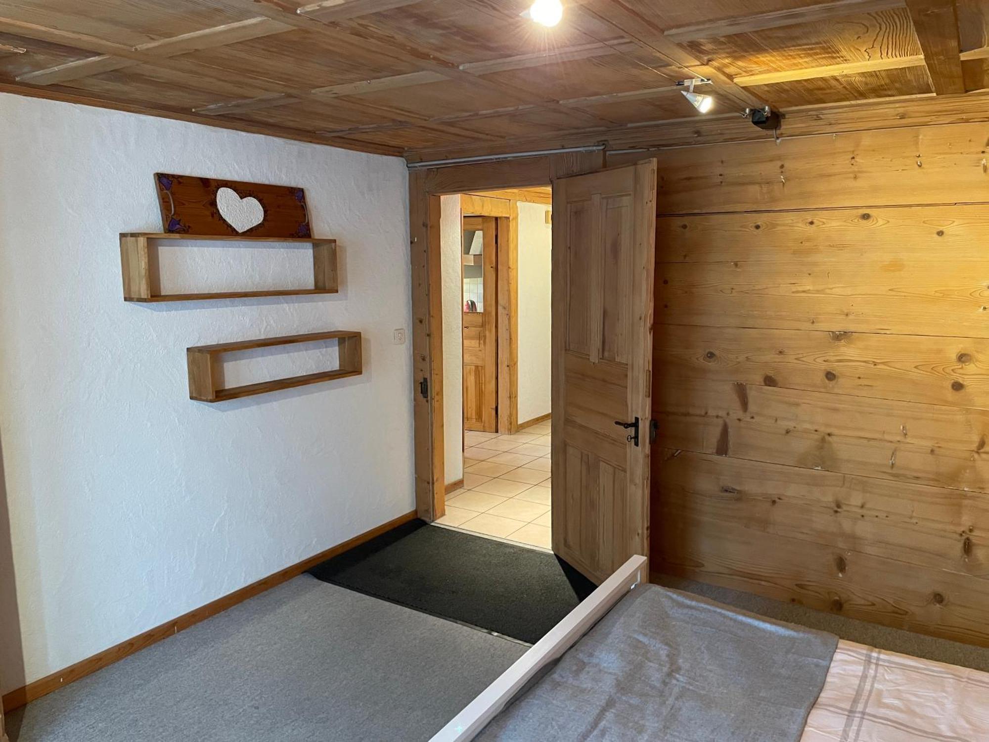 Edelweiss 4 Zi Ferienwohnung In Landhaus Frutigen Exterior foto