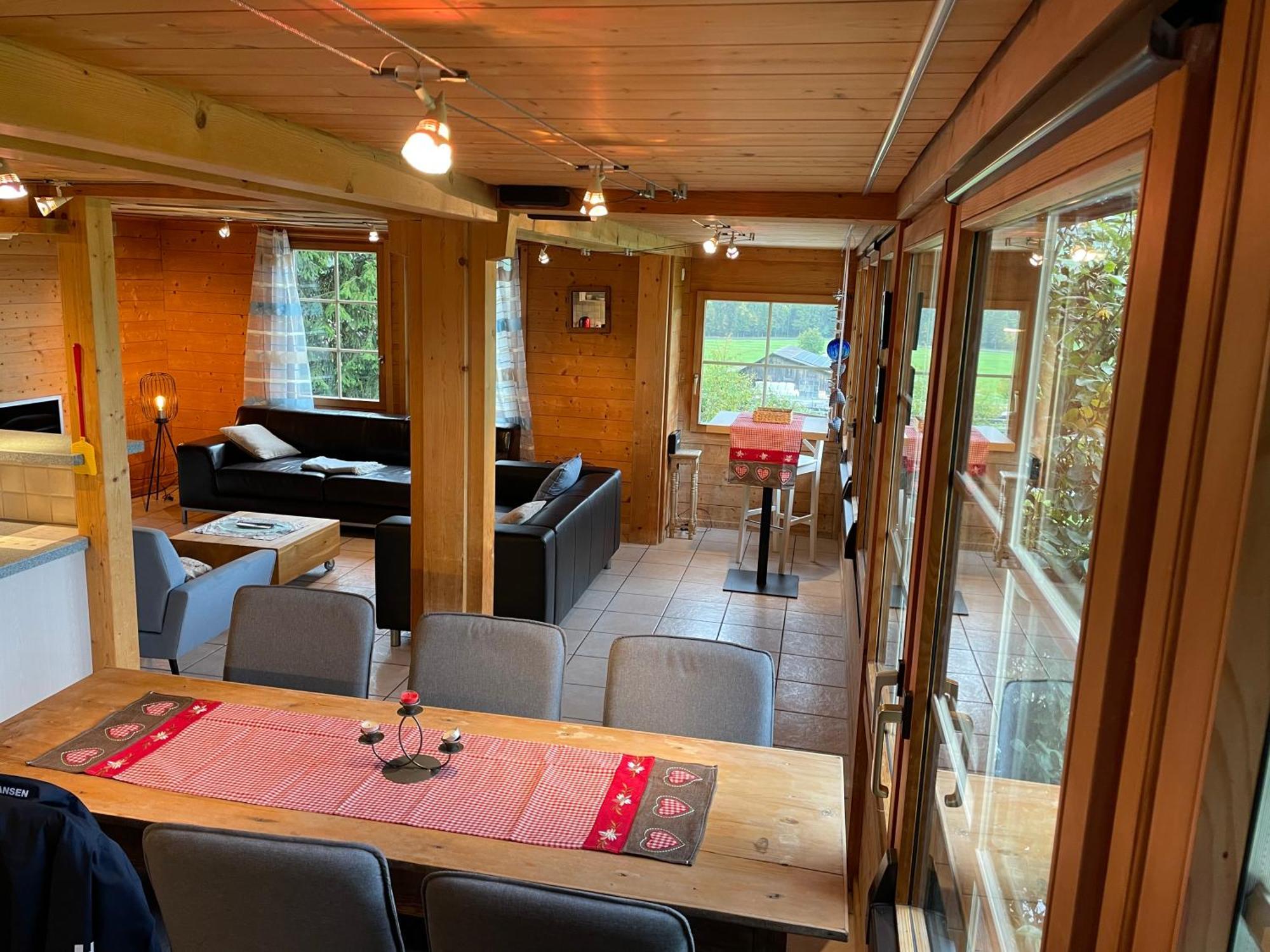 Edelweiss 4 Zi Ferienwohnung In Landhaus Frutigen Exterior foto